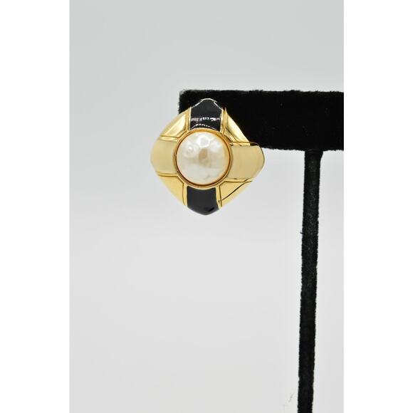 Givenchy Vintage Clip On Earrings Gold Black Enamel White Pearl Signed 1980s 9G - Picture 6 of 10